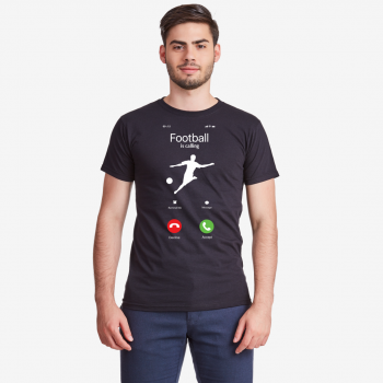 Мъжка черна тениска Football is calling Мъжка черна тениска Football is calling