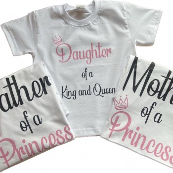 Семеен комплект тениски Daughter of a King and Queen Семеен комплект тениски Daughter of a King and Queen
